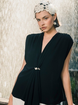 Lên đồ trắng đen vừa 'chất' vừa tối giản