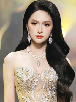 Những thiết kế dạ hội lộng lẫy, tinh xảo đậm dấu ấn nữ tính