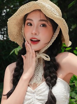 'Bí kíp' lên đồ đi biển xinh mà không sến