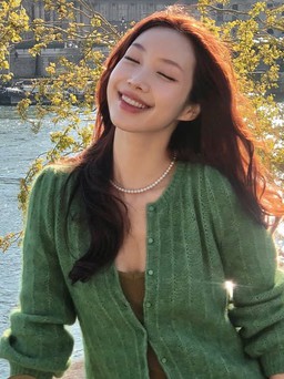 Những họa tiết nữ tính và trẻ trung đang trở lại mạnh mẽ trong mùa hè 2025