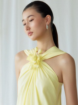 Đi làm, xuống phố đều đẹp với 5 gợi ý váy dáng dài