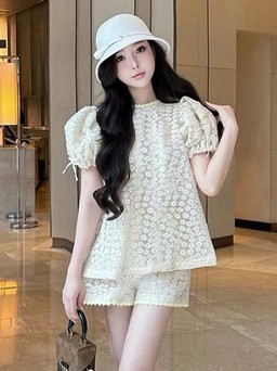 Trẻ trung, ngọt ngào và 'hack' tuổi với áo babydoll
