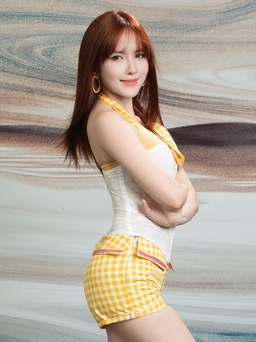 Phong cách Y2K đang trở lại táo bạo và đầy cá tính