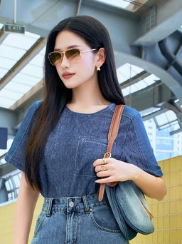 Nét trẻ trung, hiện đại với chân váy denim dáng chữ A