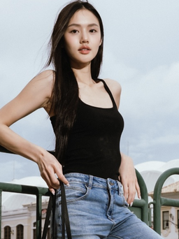 Áo tank top và quần jeans - công thức cuốn hút dành cho nàng