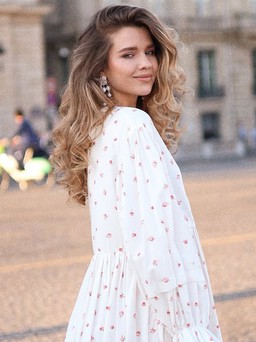 Kiểu giày hoàn hảo để diện cùng váy midi hè