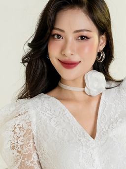 Áo phối ren, vẻ đẹp thanh lịch đậm chất phong cách cá nhân