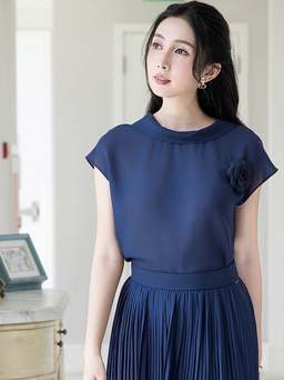 Không bao giờ hết mốt khi diện cặp đôi áo và chân váy