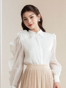 Khơi dậy khí chất với chân váy và áo sơ mi