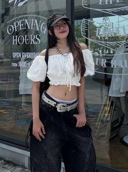 'Cân' mọi phong cách khi diện áo trễ vai