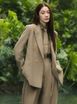 Khẳng định phong cách thanh lịch cùng bộ đôi sơ mi và blazer
