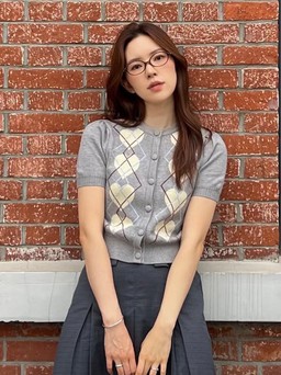 Cardigan, áo len thành xu hướng mới cho mùa thu 2025