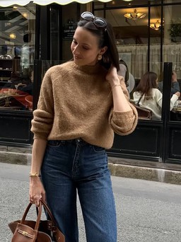 Mặc quần jeans nữ tính hơn khi mang những kiểu giày này