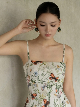 Những chiếc váy hoa, đầm họa tiết tuyệt đẹp không thể thiếu ngày đầu thu