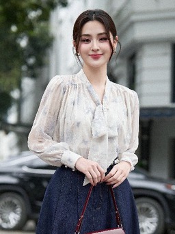 Chân váy dáng dài giúp nàng linh hoạt trong mọi bản phối