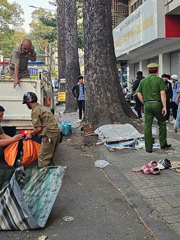 Chợ Lớn dọn lại vỉa hè đón tết: Trả lối đi cho người dân, giữ an toàn đô thị