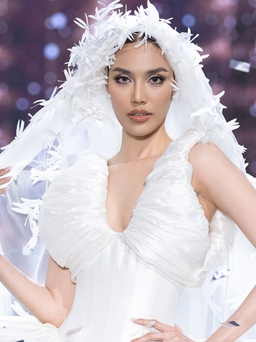 Lan Khuê, Quỳnh Anh đọ nhan sắc với dàn hậu quốc tế tại Vietnam NextGen Fashion