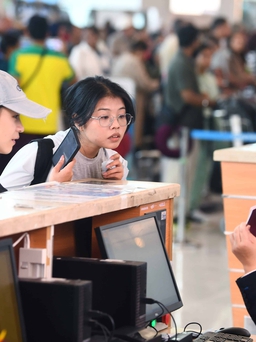 Tết đông kỷ lục, sân bay Phú Quốc vận hành ra sao khi chuyển giao cho Sun Group?