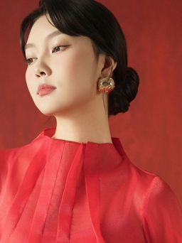 Làm mới phong cách cùng những mẫu áo nữ điệu đà, xinh tươi