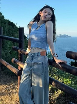 Áo crop top giúp nàng tỏa sáng trong những chuyến du lịch đầu hè