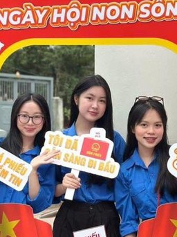 Người trẻ Hà Nội tạo bất ngờ trong ngày trọng đại của đất nước
