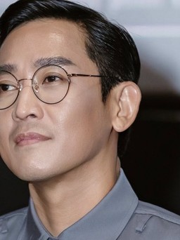 Hứa Vĩ Văn bức xúc trước tin đồn thất thiệt