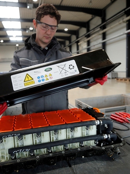 Công nghệ pin sạc 120.000 lần không hỏng