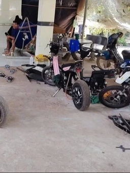 Công an xử lý 'lò' độ xe điện cho học sinh ở TP.HCM