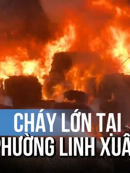 TP.HCM: Khoảnh khắc đám cháy bùng phát tại P.Linh Xuân