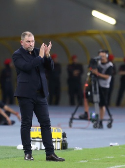 Vì sao đội tuyển Malaysia đến Bangkok trước khi tái đấu đội tuyển Việt Nam, HLV Cklamovski nói gì?