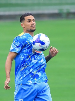 Hàng công đội tuyển Việt Nam bùng nổ với cặp 'song hoàng' Hoàng Đức - Hoàng Hên?