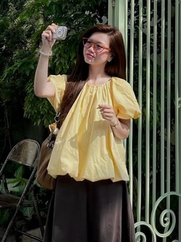 Đón nắng cùng sắc vàng với những kiểu áo cách điệu nữ tính