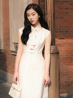 Mặc đơn sắc chuẩn 'gu' để đẹp bất chấp thời gian