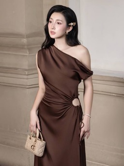 Sức hút khó cưỡng từ những chiếc túi xách dáng hộp