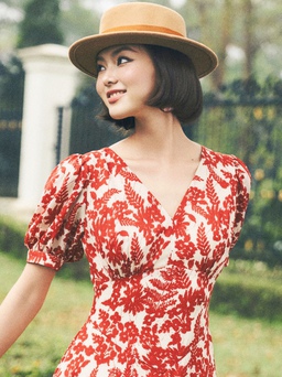 Váy dài đi biển giúp nàng nổi bật và thu hút hơn