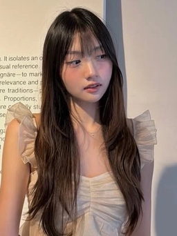 Tôn dáng cùng áo bèo nhún cho vẻ ngoài đáng yêu