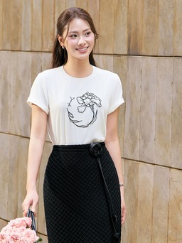 Những mẫu áo hè khiến chị em 'bừng sáng'