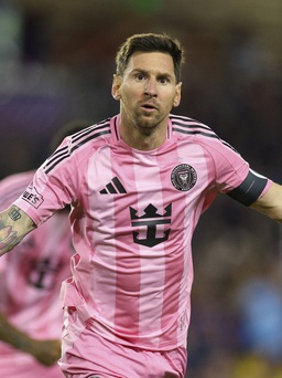 Messi và Ronaldo: Cuộc đua 1.000 bàn thắng trước World Cup