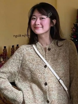 Hoàn thiện phong cách vintage với chân váy nâu cổ điển
