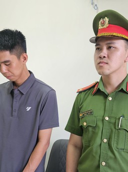 Khởi tố đối tượng mạo danh cán bộ, nhận làm sổ đỏ để chiếm đoạt tiền
