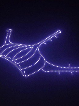 400 drone xếp hình sân bay Long Thành chào mừng Đồng Nai lên thành phố