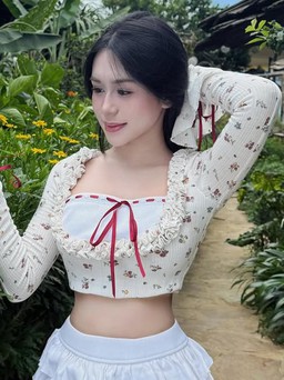 Phong cách ngày nắng cùng những thiết kế họa tiết hoa