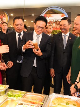 Bánh mì Việt vào khách sạn 4 sao ở Singapore