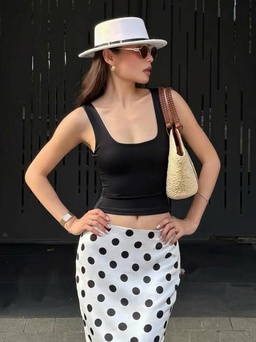 Chân váy satin phối ren điệu đà cho ngày mới thêm phần dịu dàng
