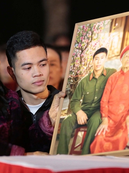 Chàng trai trẻ và hành trình tô màu ký ức