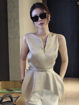 Áo peplum biến mọi vóc dáng thành 'đồng hồ cát'
