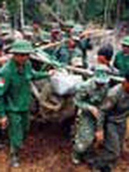 Hoàn thành cắm mốc biên giới Việt - Lào