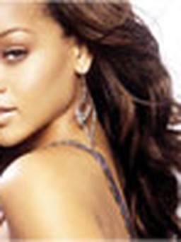 Chris Brown và Rihanna biểu diễn tại lễ Grammy