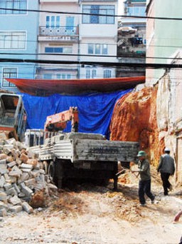 Vụ sập đất ở công trình xây dựng: Thêm một người tử vong