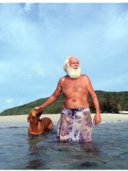 "Robinson Crusoe" Úc sắp bị trục xuất khỏi đảo hoang